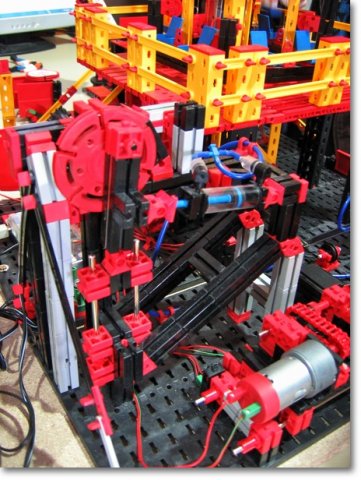 Johannes-Lauinger-04-Erbes-Buedesheim-2011 - Johannes Lauinger - Free Fall Tower